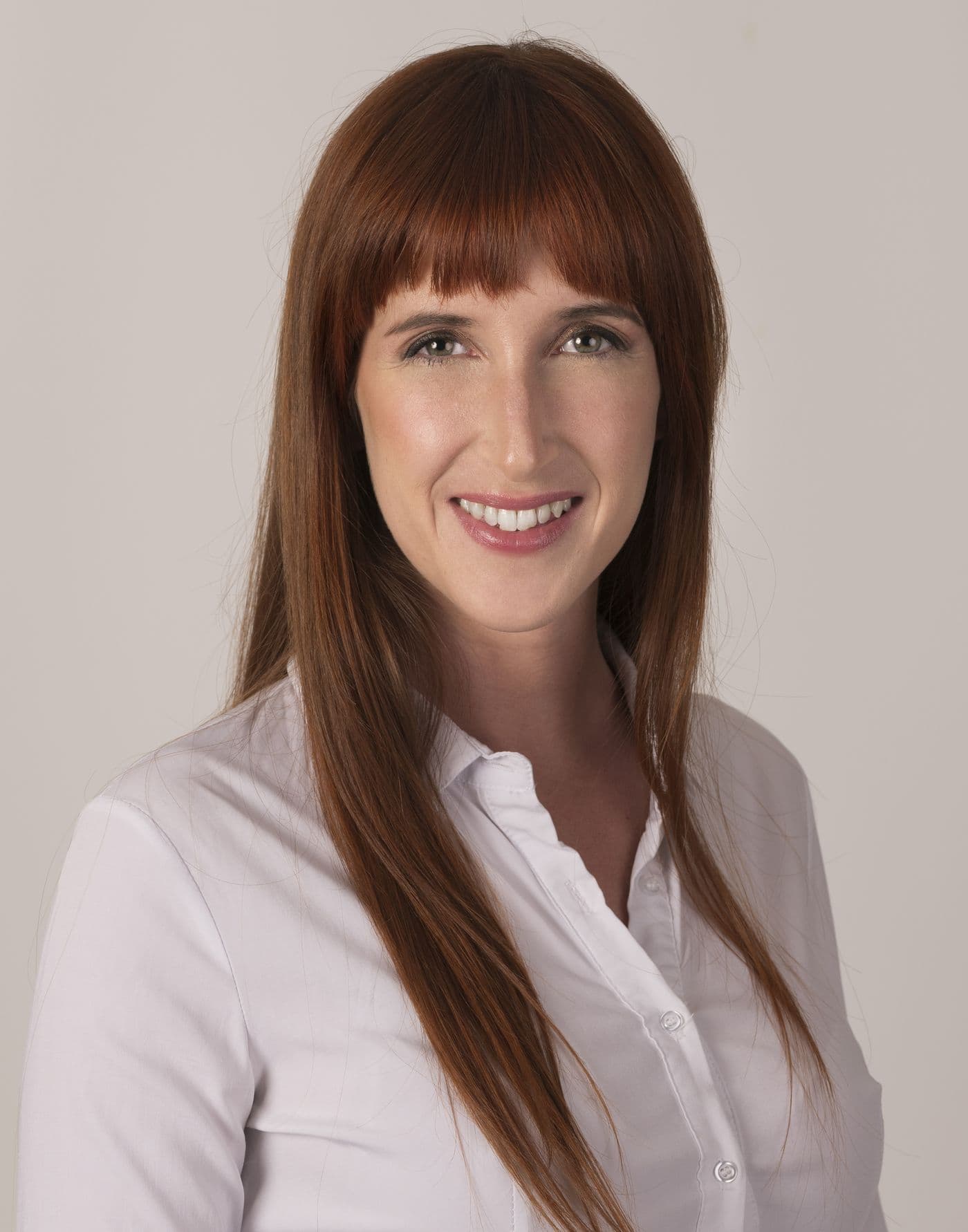 Laura Escobar — retrato